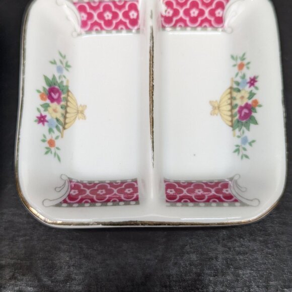 Vintage Porcelain Red Ribbon Flower Bouquet in Basket Condiment Dish 3 1/4 Inch - Picture 5 of 9